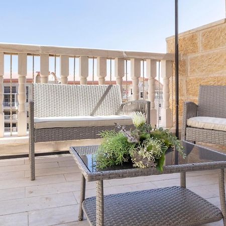 Stylish 1 Bedrooms Parking At City Gate Jerusalem Exterior photo