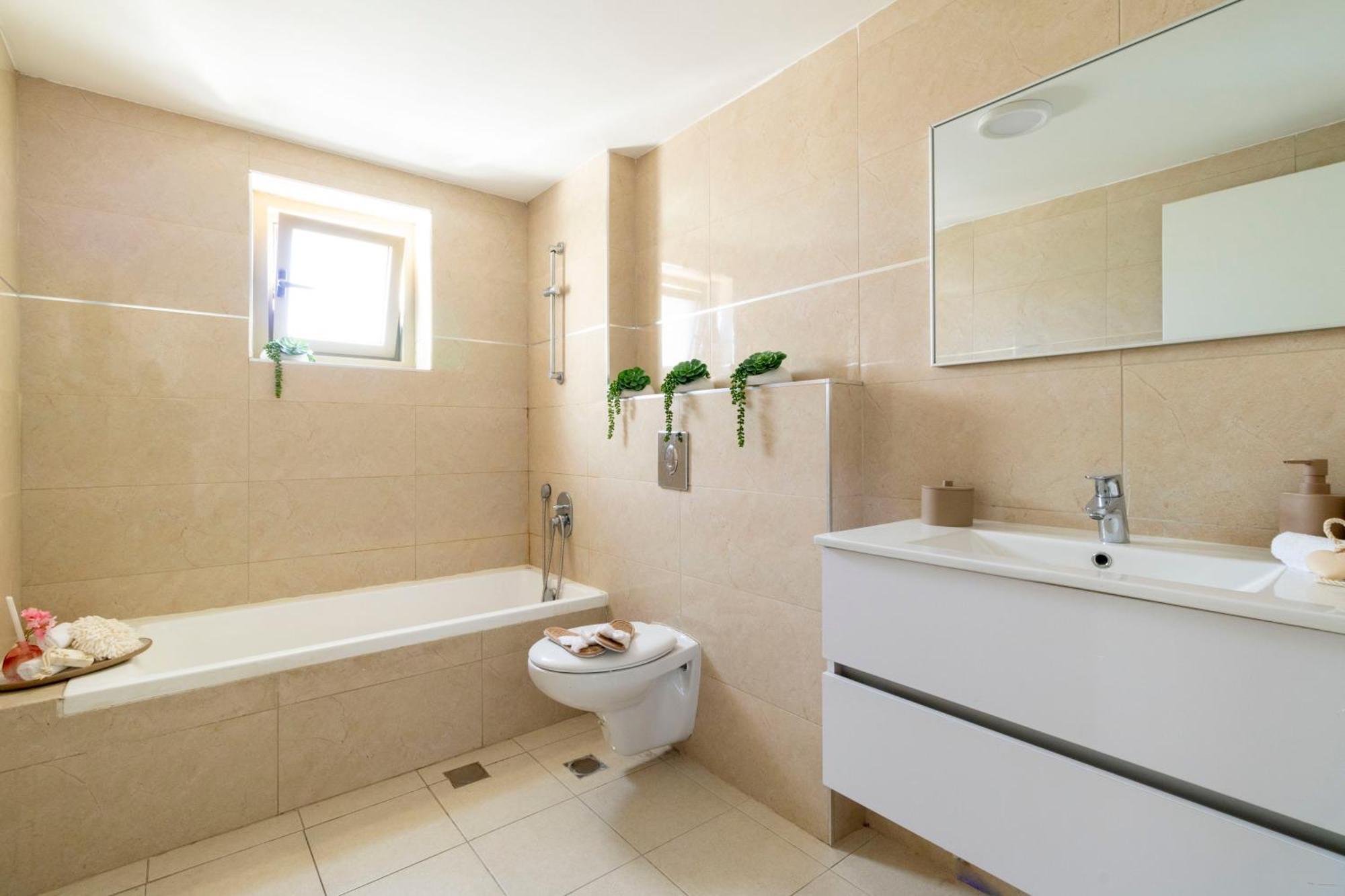 Stylish 1 Bedrooms Parking At City Gate Jerusalem Exterior photo